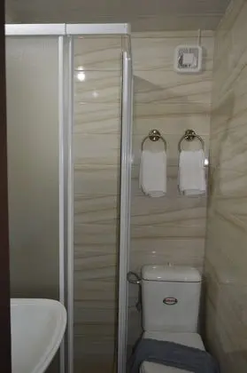 Economy Üç Kişilik Oda