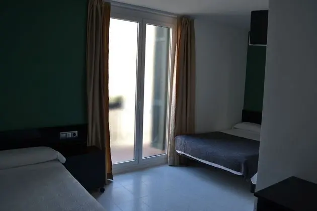 Tek Büyük Yataklı Oda, 1 Çift Kişilik Yatak