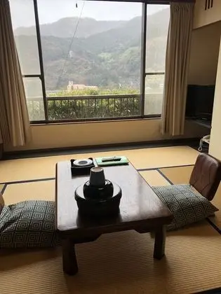 Traditional Oda, Dağ Manzaralı (Japanese Style)