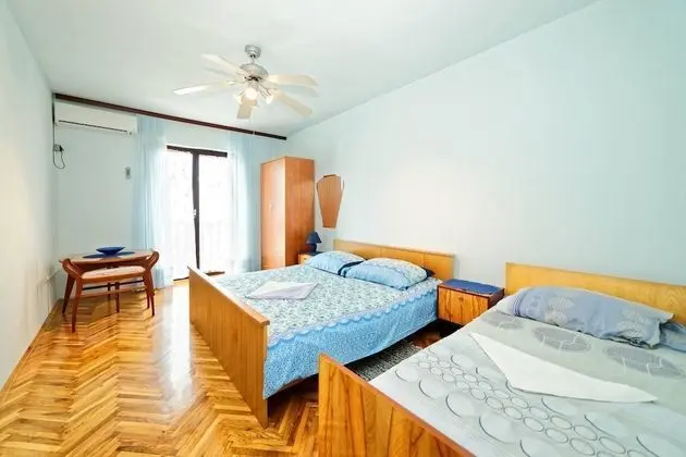 Apart Daire, 1 Çift Kişilik Yatak ve Çekyat