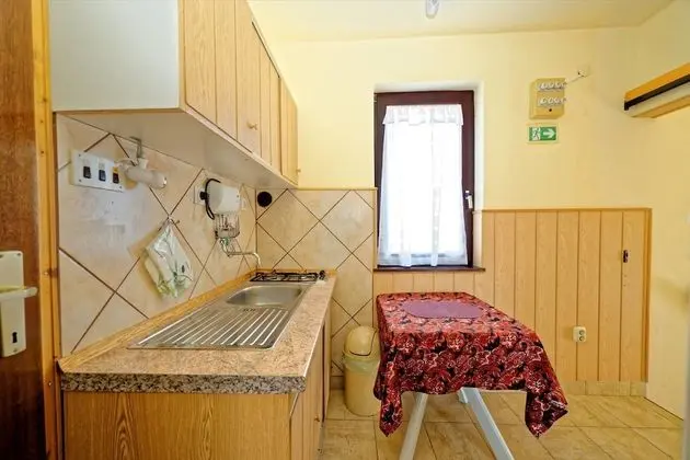 Apart Daire, 1 Çift Kişilik Yatak ve Çekyat