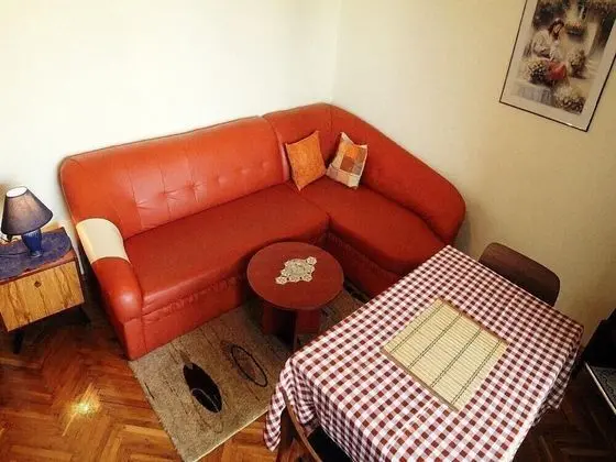 Apart Daire, 1 Çift Kişilik Yatak ve Çekyat