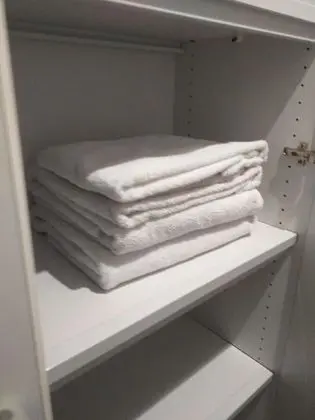 Basic Üç Kişilik Oda, Ortak Banyo