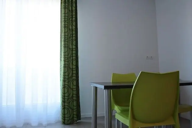 Studio (1-2p), 1 canapé-lit double (20 m²)