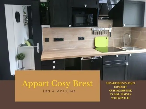 Apart Daire, Avlu Manzaralı (COSY BREST 8)