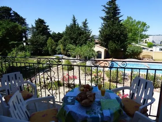 Family Dubleks, Balkon, Havuz Manzaralı