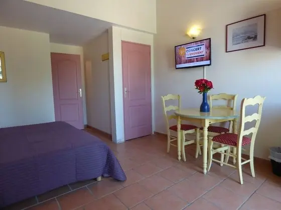 Family Dubleks, Balkon, Havuz Manzaralı