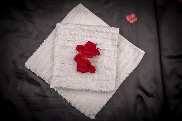 Romantic Apart Daire, 1 Büyük (Queen) Boy Yatak ve Çekyat, Sigara İçilmez, Sıcak Su Havuzu