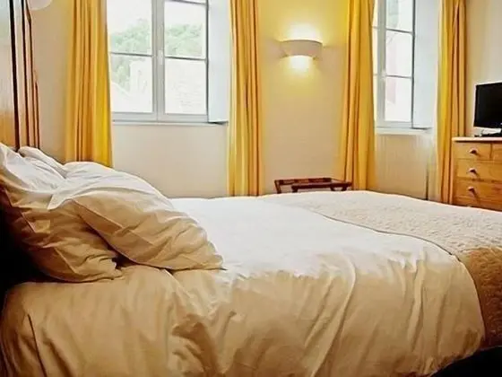 Tek Büyük Yataklı Oda, Küçük Mutfak