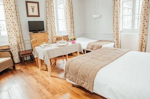 Üç Kişilik Oda, Küçük Mutfak