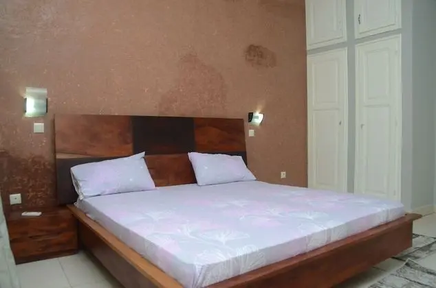 Basic Tek Büyük Yataklı Oda