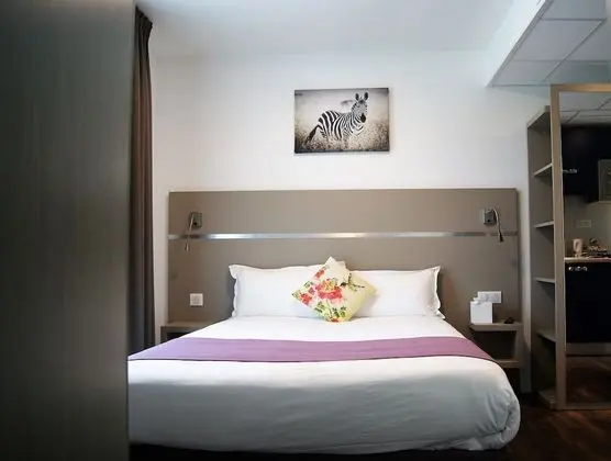 Tek Büyük Yataklı Oda, Balkon