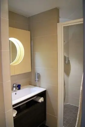 Tek Büyük Yataklı Oda, Balkon