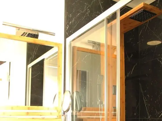 Royal Stüdyo, Sıcak Su Havuzu, Bahçe Manzaralı