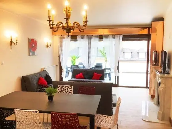 Apart Daire, Banyolu/Duşlu, Dağ Manzaralı (Le Soleil Avec terrasse)