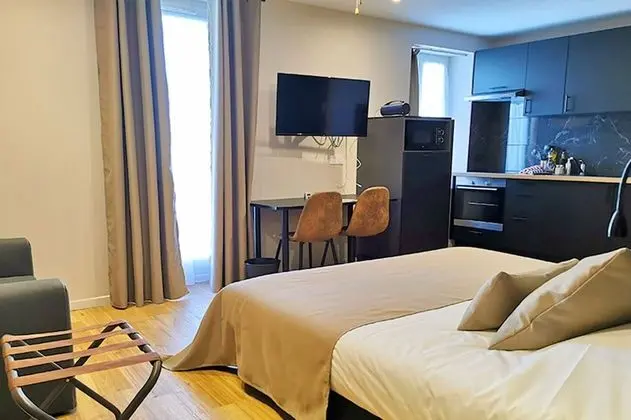 Panoramic Stüdyo, Teras, Bahçe Manzaralı (Domaine Rombeau)