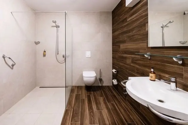 Apart Daire, 2 Yatak Odası, Balkon, Bahçe Manzaralı