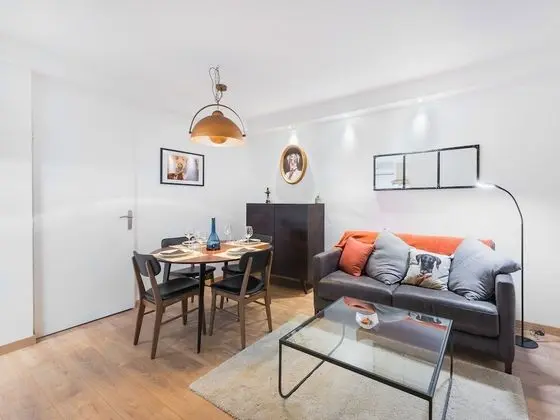 Apart Daire, Özel Banyo, Şehir Manzaralı (5 min.Gare + Calme absolu)