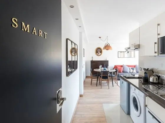 Apart Daire, Özel Banyo, Şehir Manzaralı (5 min.Gare + Calme absolu)