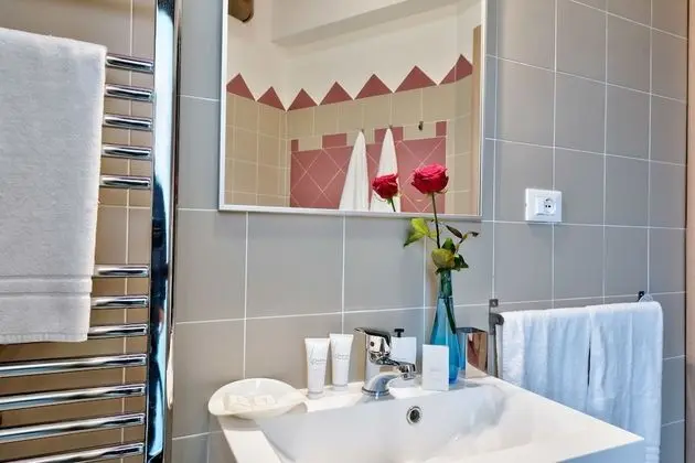 Apart Daire, 1 Büyük (Queen) Boy Yatak