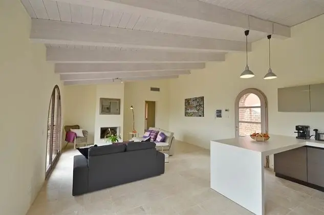 Apart Daire, 2 Yatak Odası, Şömine