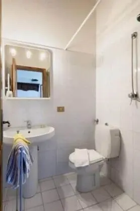 Classic Tek Büyük veya İki Ayrı Yataklı Oda
