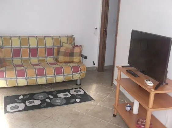 Apart Daire, 1 Büyük (Queen) Boy Yatak ve Çekyat (Mediterraneo)