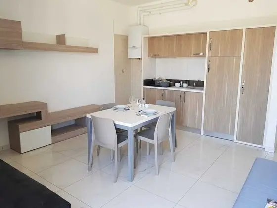 Apart Daire, 2 Yatak Odası (Trilocale con angolo cottura)