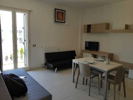 Apart Daire, 2 Yatak Odası (Trilocale con angolo cottura)