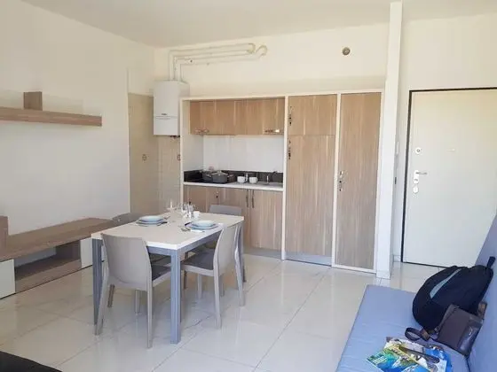 Apart Daire, 2 Yatak Odası (Trilocale con angolo cottura)