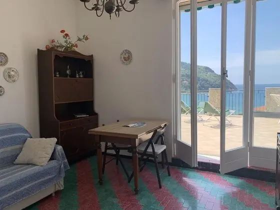 Appartamento (Via Olivieri 12)