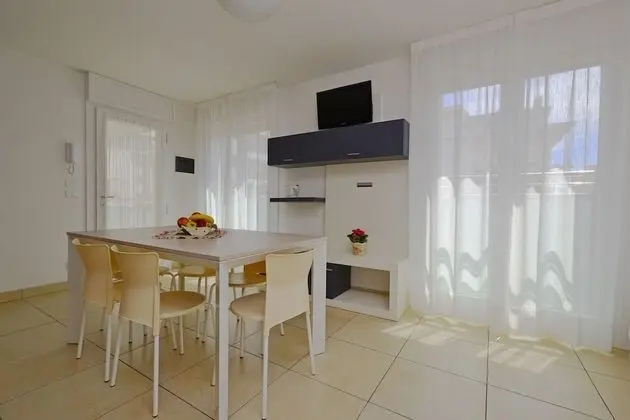 Apart Daire, 2 Yatak Odası, Balkon (C8.1)