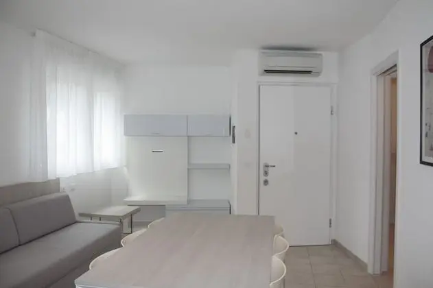 Apart Daire, 2 Yatak Odası, Zemin Kat (C7)