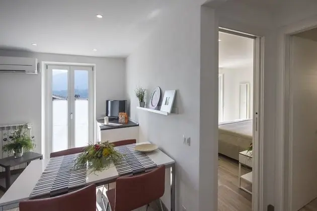 Panoramic Apart Daire, 2 Yatak Odası, Balkon, Göl Manzaralı