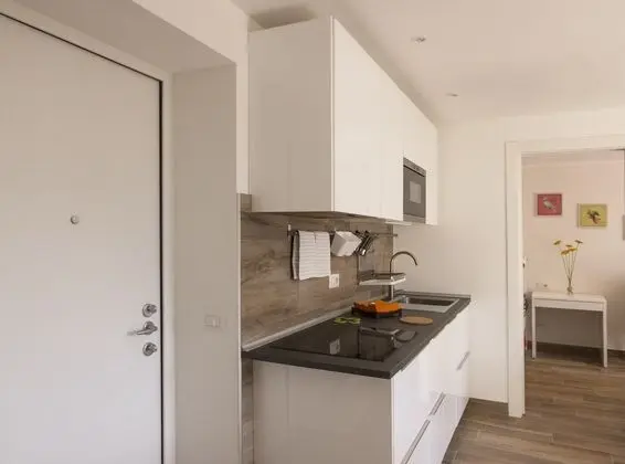 Panoramic Apart Daire, 2 Yatak Odası, Balkon, Göl Manzaralı