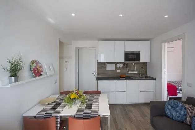 Panoramic Apart Daire, 2 Yatak Odası, Balkon, Göl Manzaralı