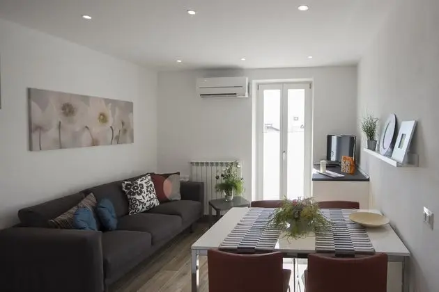 Panoramic Apart Daire, 2 Yatak Odası, Balkon, Göl Manzaralı