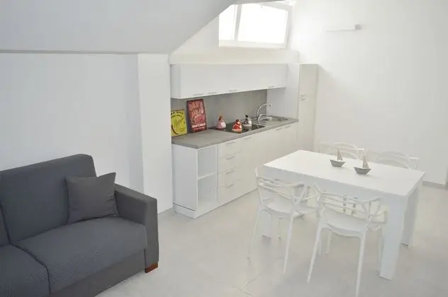 Basic Apart Daire, 2 Yatak Odası, 2 Banyolu (Basement)