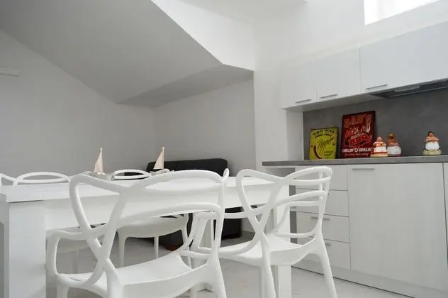 Basic Apart Daire, 2 Yatak Odası, 2 Banyolu (Basement)