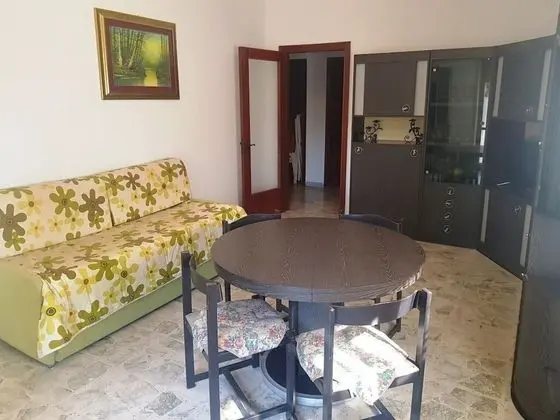 Apart Daire, 2 Yatak Odası (Trilocali Dante 6 posti Piano terra)