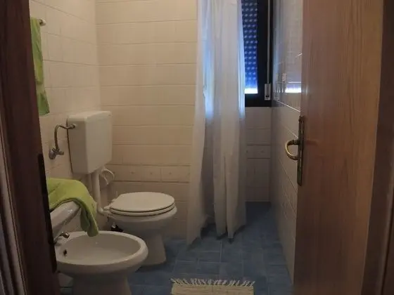 Basic Apart Daire, Birden Çok Yatak, Teras, Zemin Kat (Tonin 003_PT_B*)