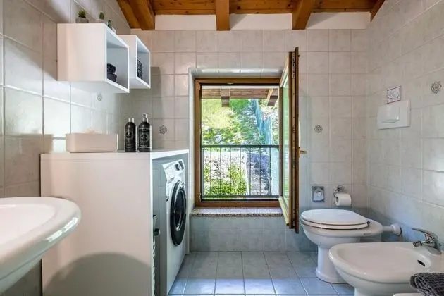 Premium Apart Daire, Banyolu/Duşlu, Göl Manzaralı (Appartamento vista lago )