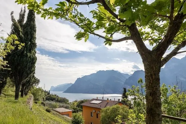 Premium Apart Daire, Banyolu/Duşlu, Göl Manzaralı (Appartamento vista lago )