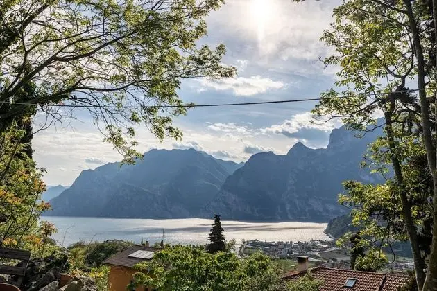 Premium Apart Daire, Banyolu/Duşlu, Göl Manzaralı (Appartamento vista lago )