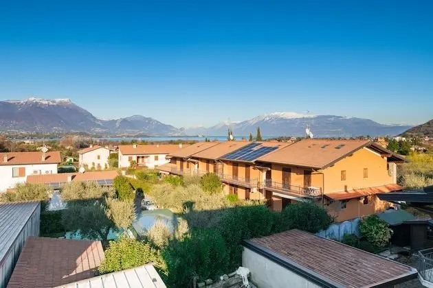 Honeymoon Apart Daire