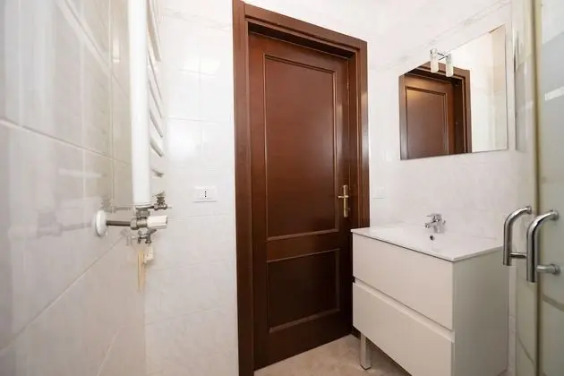 Honeymoon Apart Daire