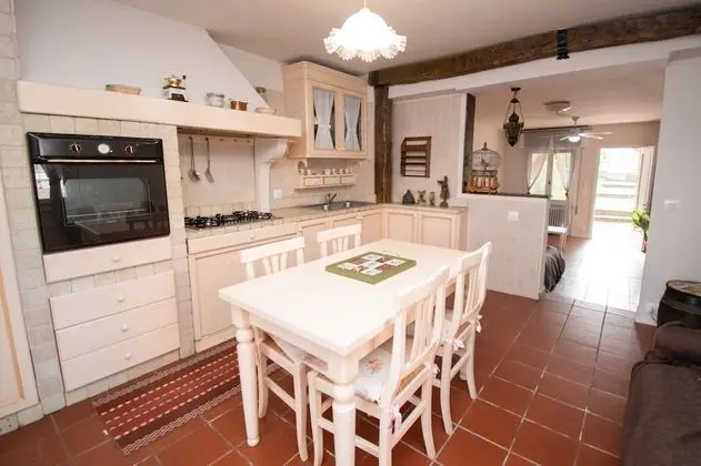 Traditional Apart Daire