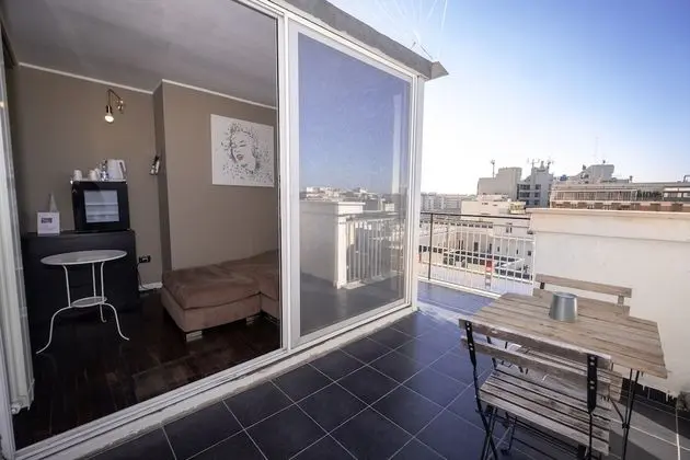 Üç Kişilik Oda, Balkon (4)