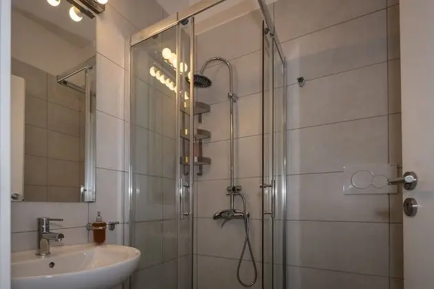 Üç Kişilik Oda, Balkon (4)