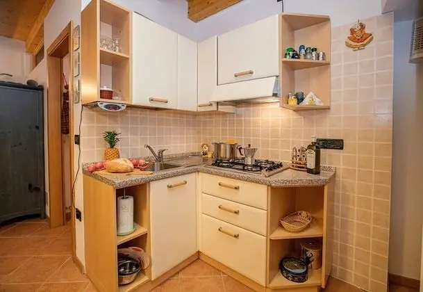Family Apart Daire, 1 Çift Kişilik Yatak ve Çekyat (Appartamento Centro Storico Riva)